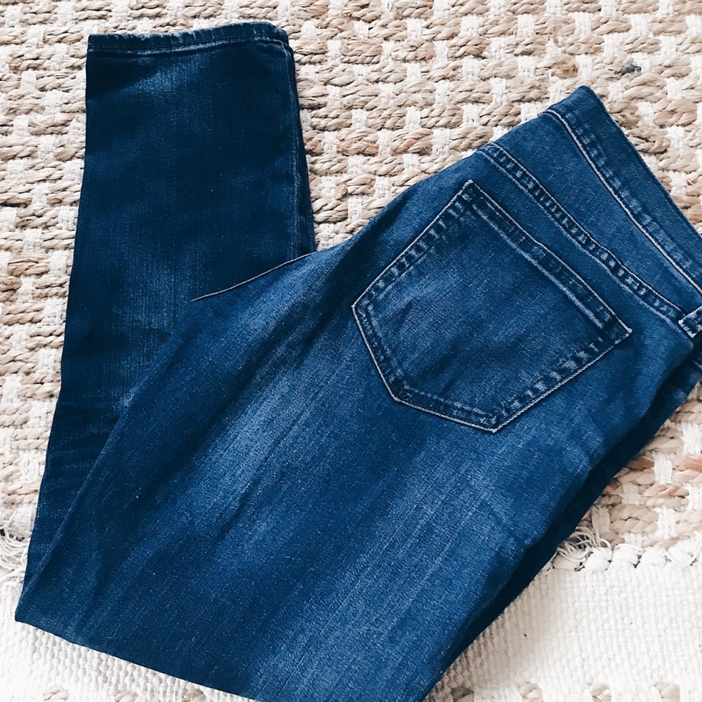 GAP Dark Wash Skinny Jeans